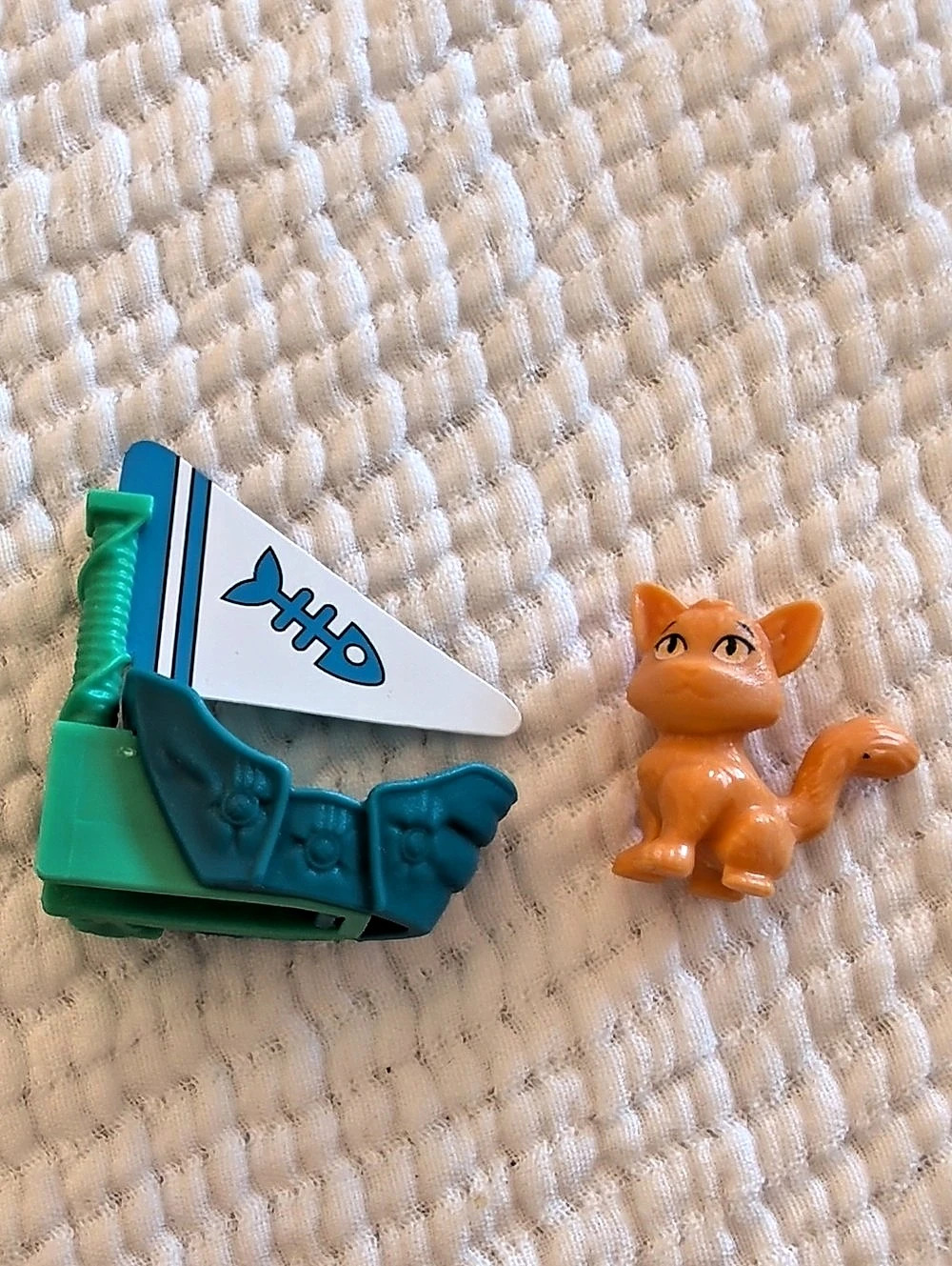 Kinder Applaydu Set - Foxy (Color Changing), Captain Sushi, Natoons Goat